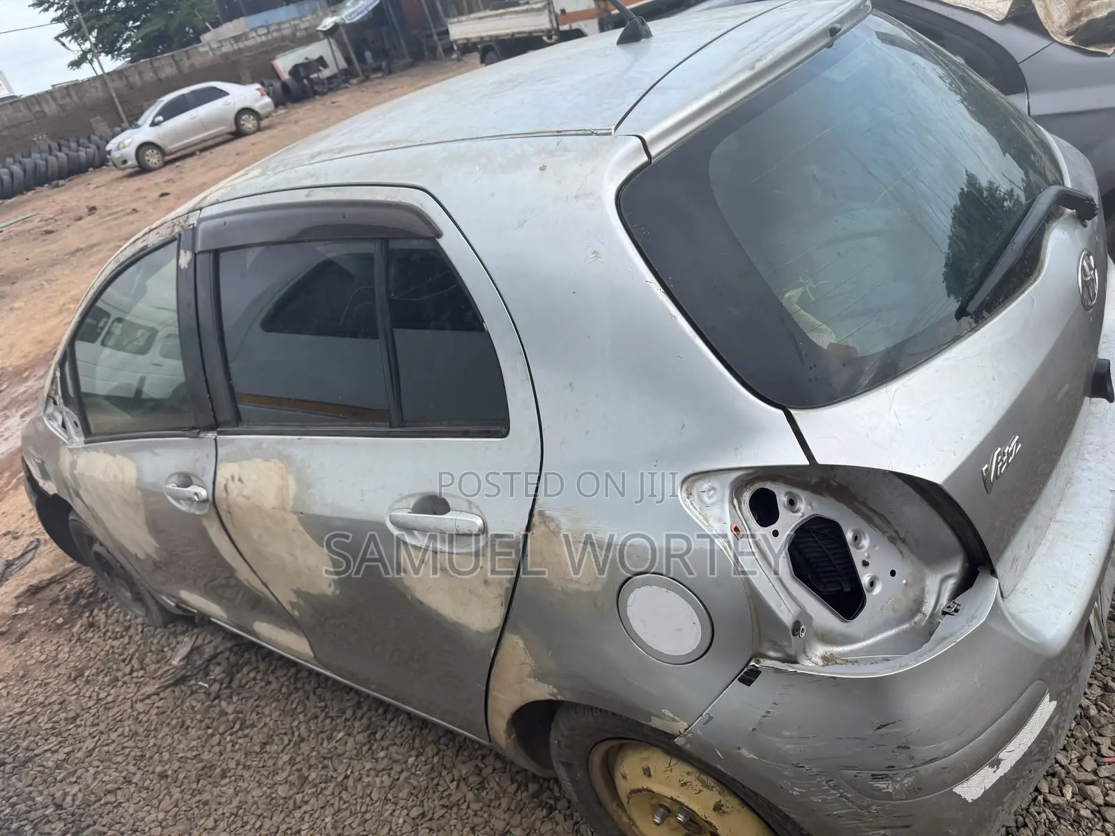 Toyota Vitz 2008 Silver