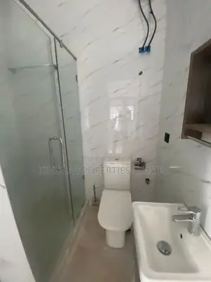 4bdrm Duplex in Spintex for rent
