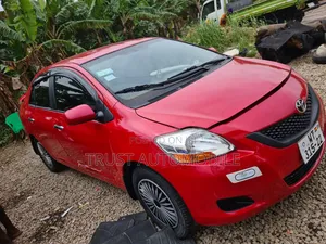 Toyota Yaris 2010 Red