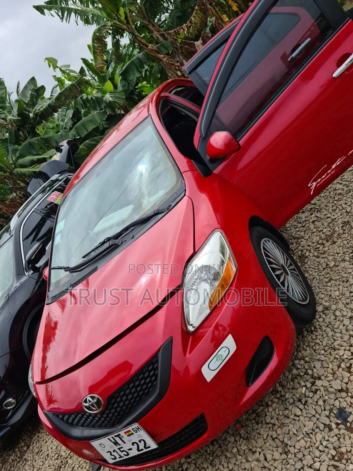 Toyota Yaris 2010 Red