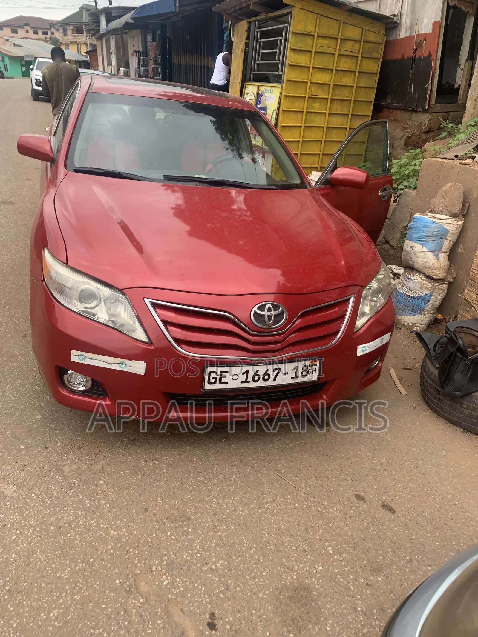 Toyota Camry LE 4dr Sedan (2.5L 4cyl 6A) 2012 Red
