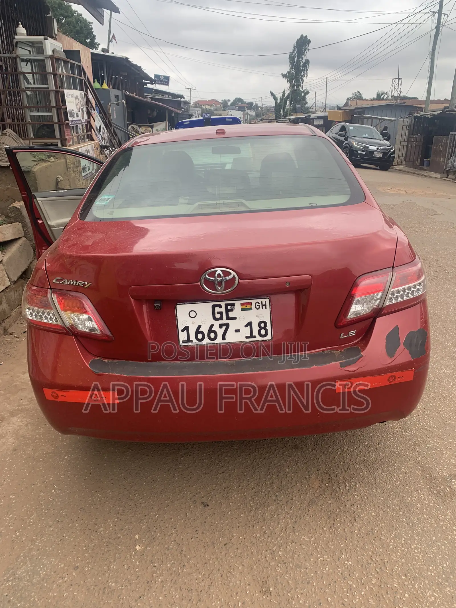 Toyota Camry LE 4dr Sedan (2.5L 4cyl 6A) 2012 Red