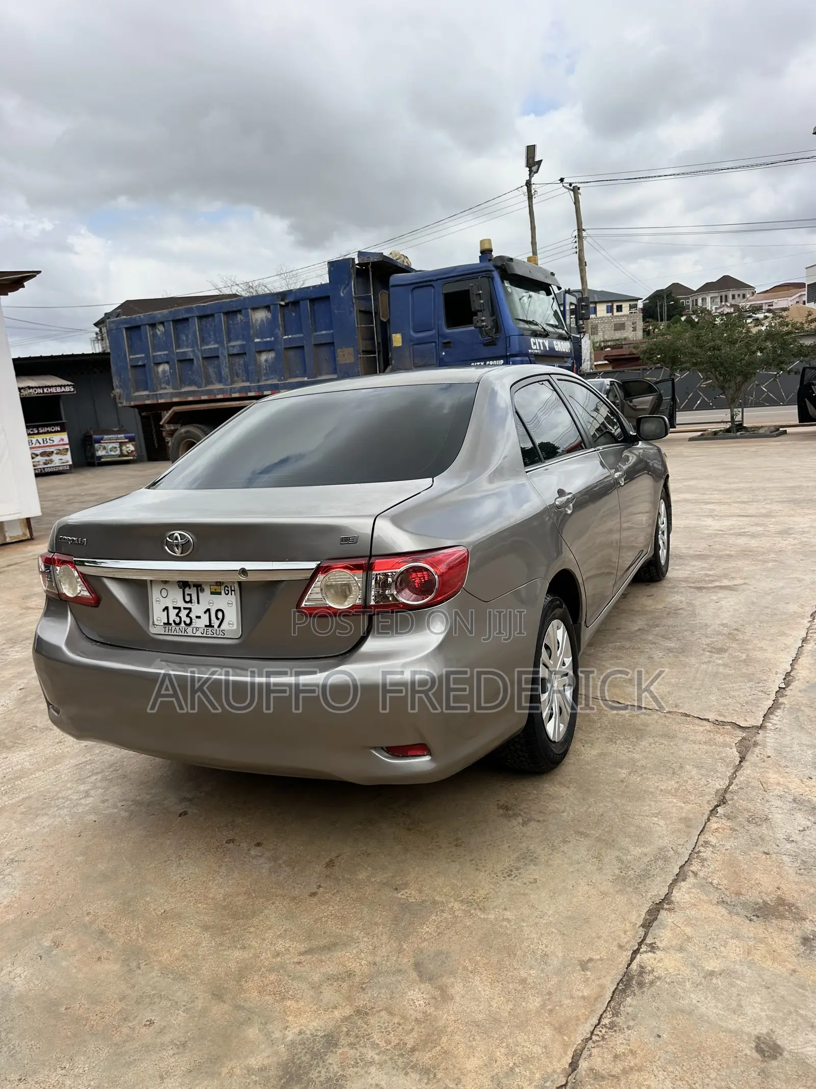 Toyota Corolla LE 4dr Sedan (1.8L 4cyl 4A) 2013 Gray