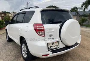 Toyota RAV4 2.5 4x4 2012 White