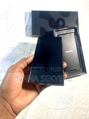 New Samsung Galaxy S22 Ultra 5G 128 GB Black