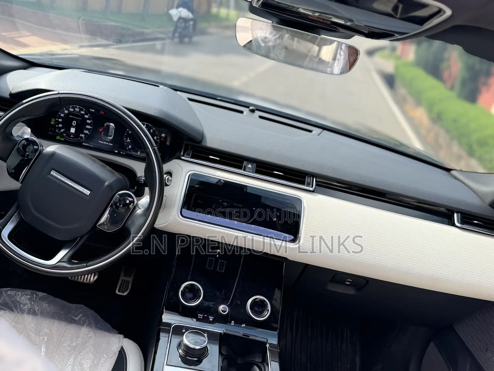 Land Rover Range Rover Velar 2020 Black