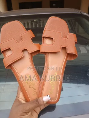 Hearmas Slippers