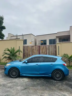Mazda Axela 2015 Blue