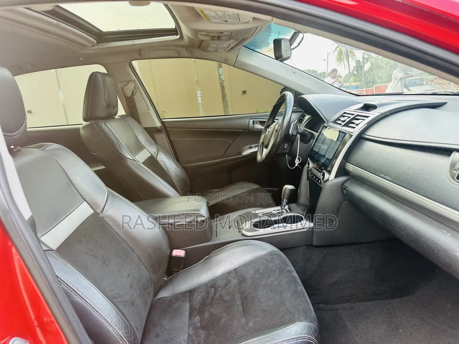 Toyota Camry SE Sport 4dr Sedan w/Prod. End 11/13 (2.5L 4cyl 6A) 2014