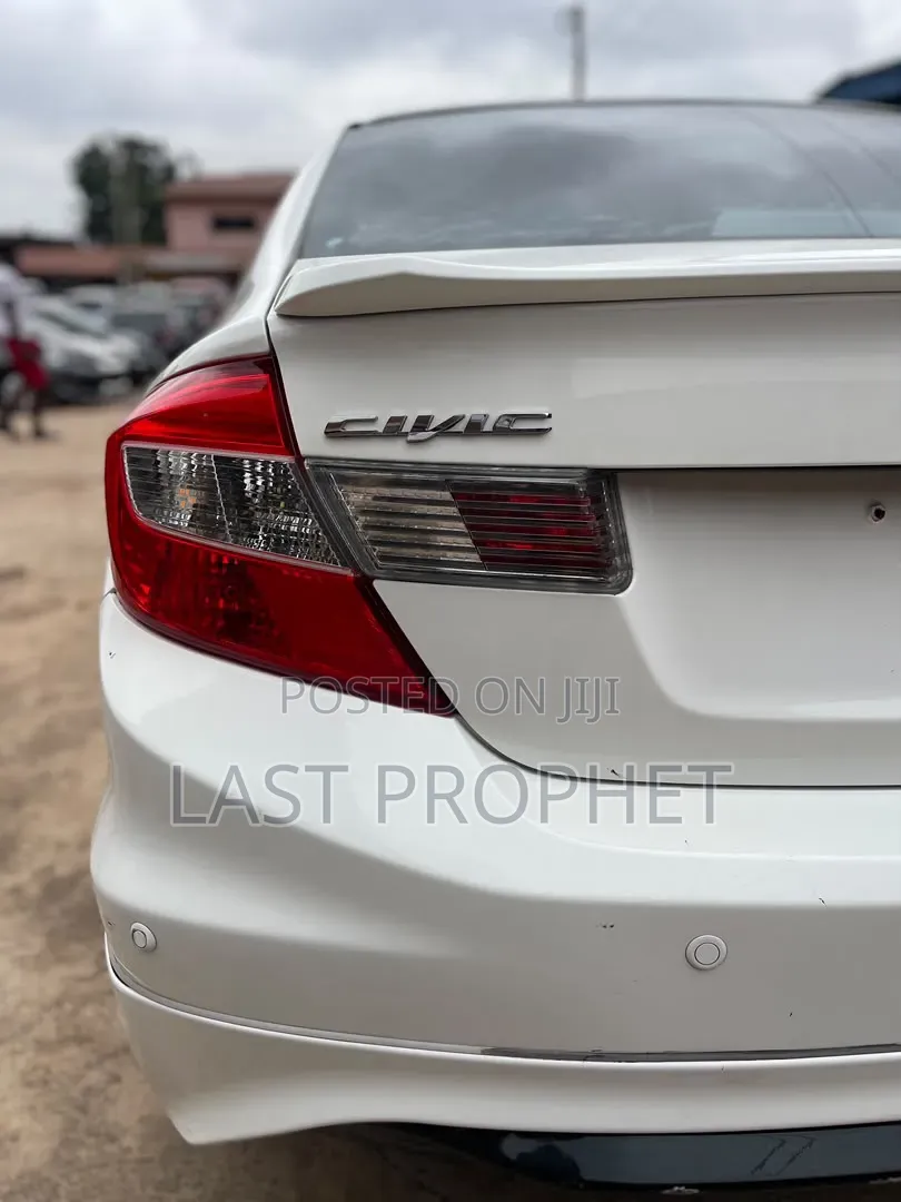 Honda Civic 2014 White