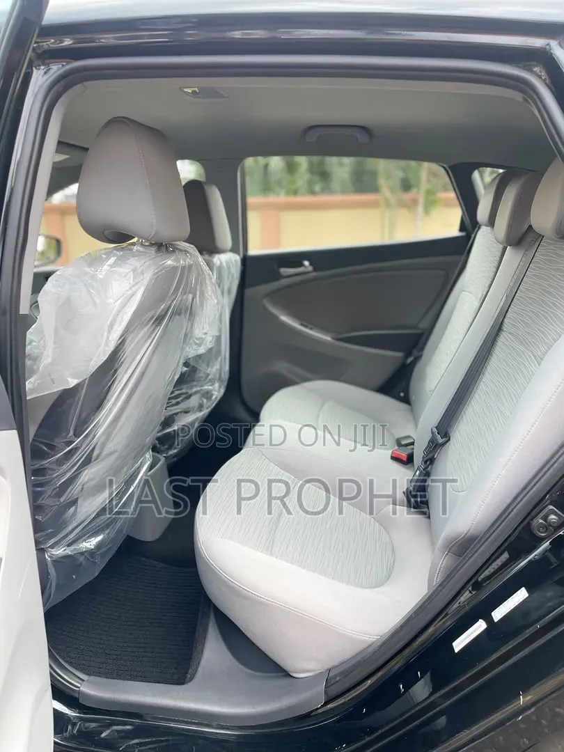 Hyundai Accent 2016 Black