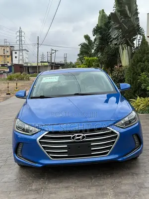 Hyundai Elantra Limited Sedan FWD (2.0L 4cyl 6A) 2017 Blue
