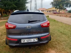Kia Sportage Base 4dr FWD (2.4L 4cyl 6M) 2012 Gray