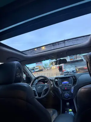 Hyundai Santa Fe SE Ultimate AWD 2017 Black