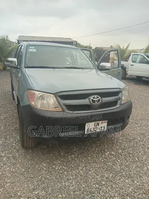 Toyota Hilux 2008 Gray