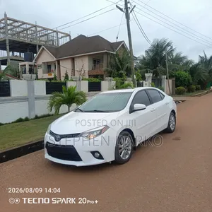 Toyota Corolla 2015 White
