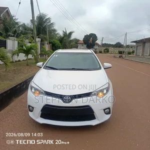 Toyota Corolla 2015 White