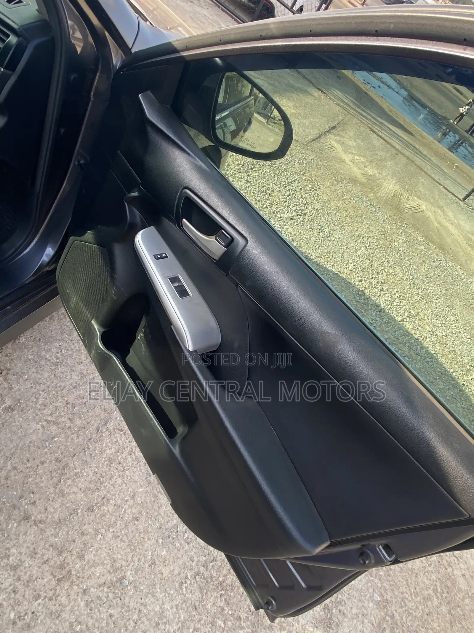 Toyota Camry SE Sport 4dr Sedan (2.5L 4cyl 6A) 2014 Gray