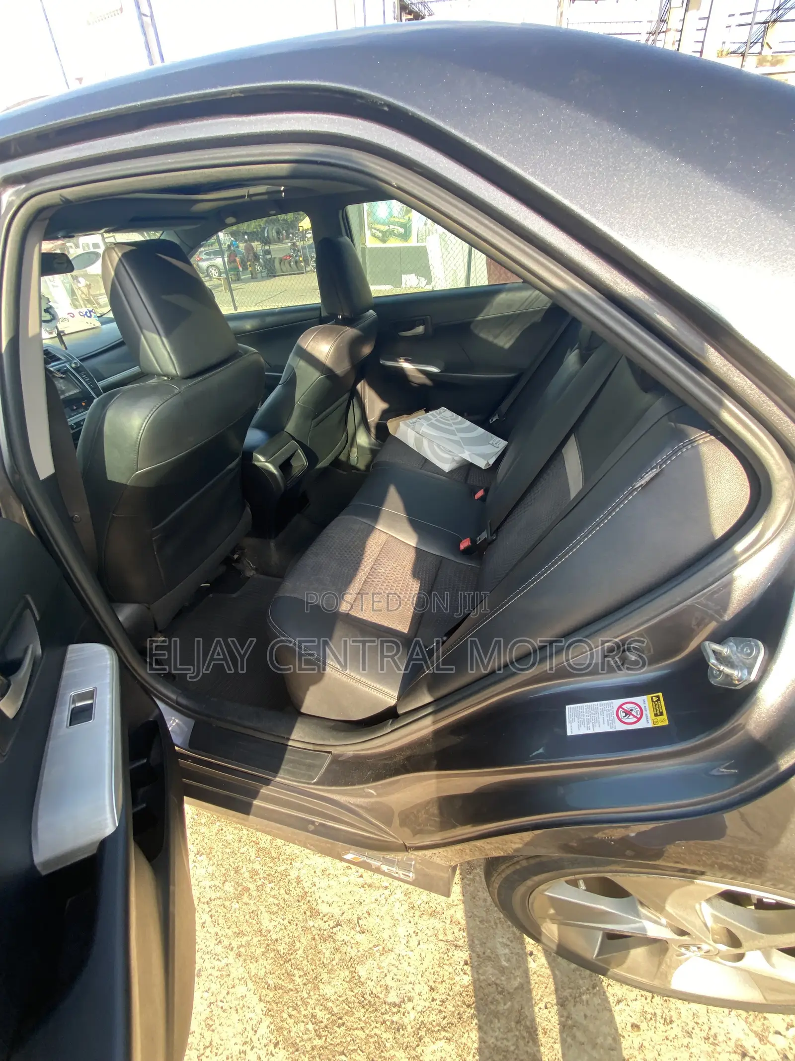 Toyota Camry SE Sport 4dr Sedan (2.5L 4cyl 6A) 2014 Gray