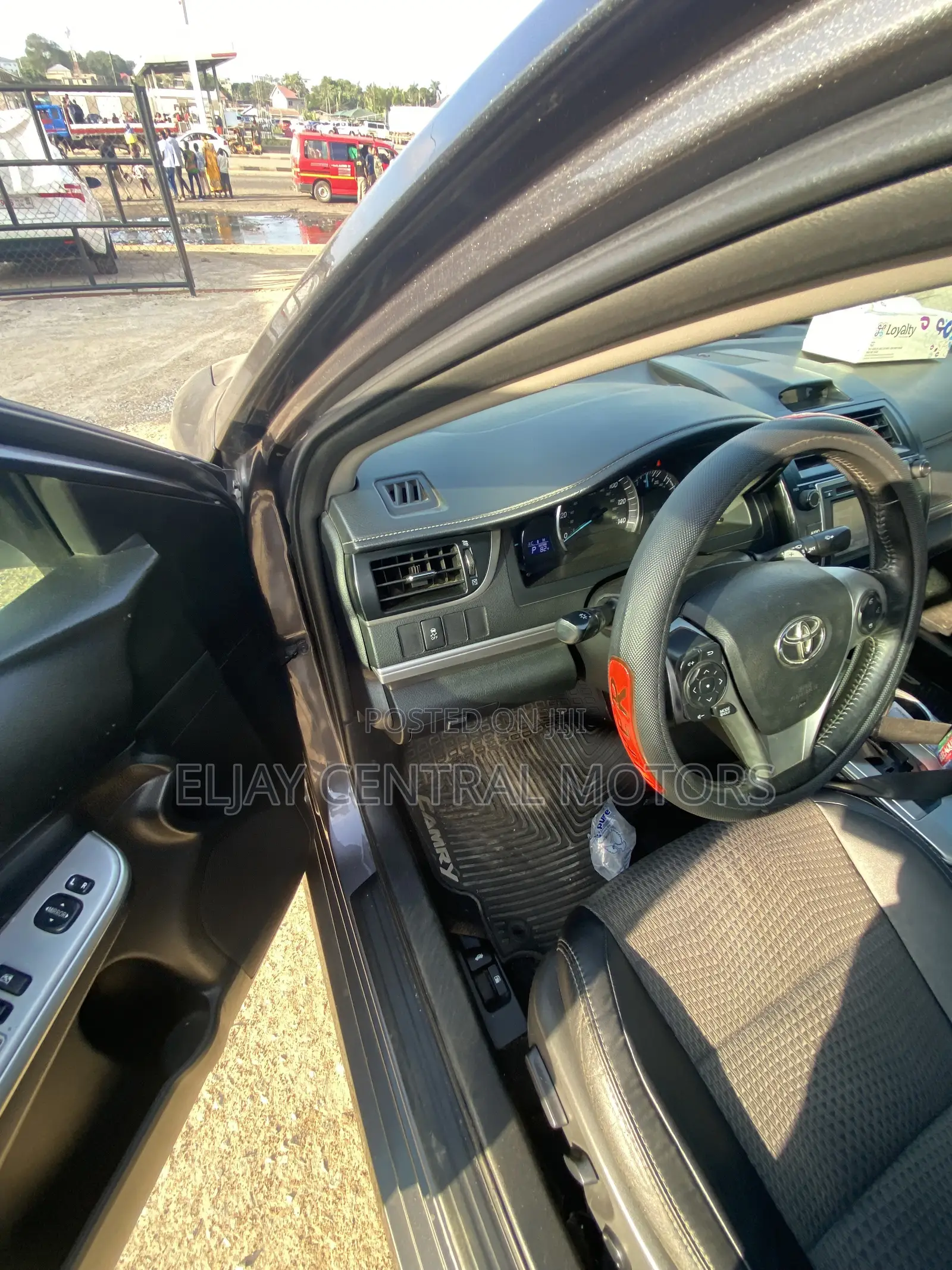 Toyota Camry SE Sport 4dr Sedan (2.5L 4cyl 6A) 2014 Gray