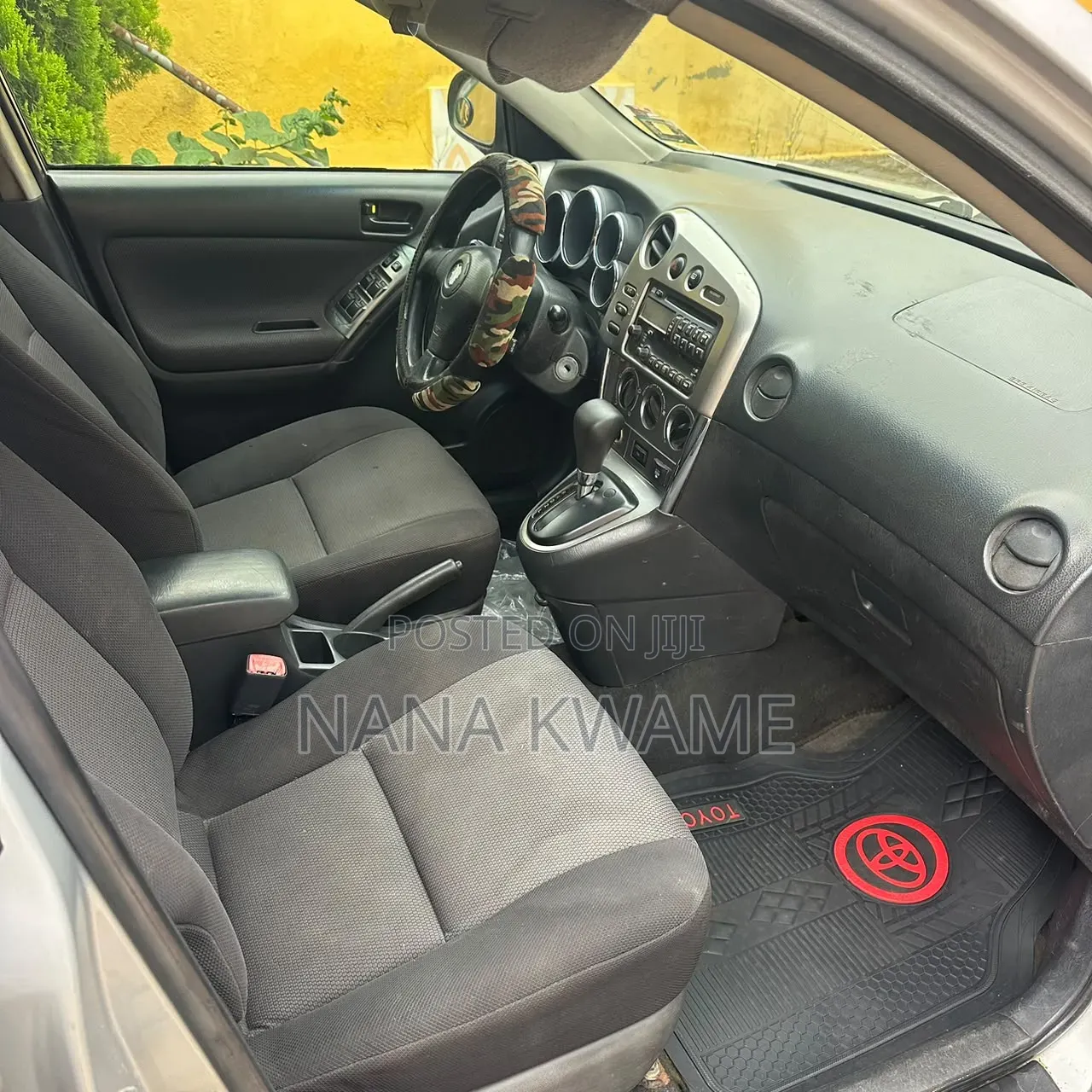 Pontiac Vibe 2006 Gray