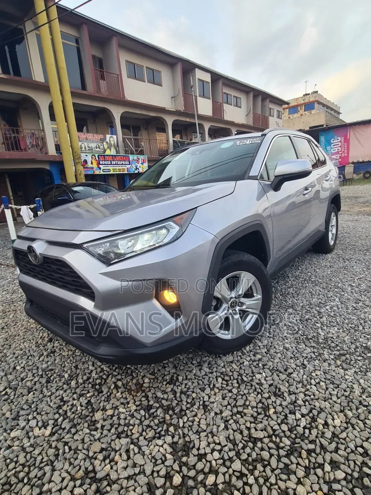 Toyota RAV4 2021 Silver