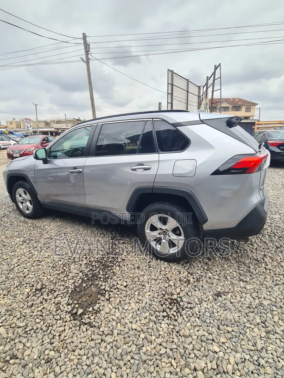 Toyota RAV4 2021 Silver