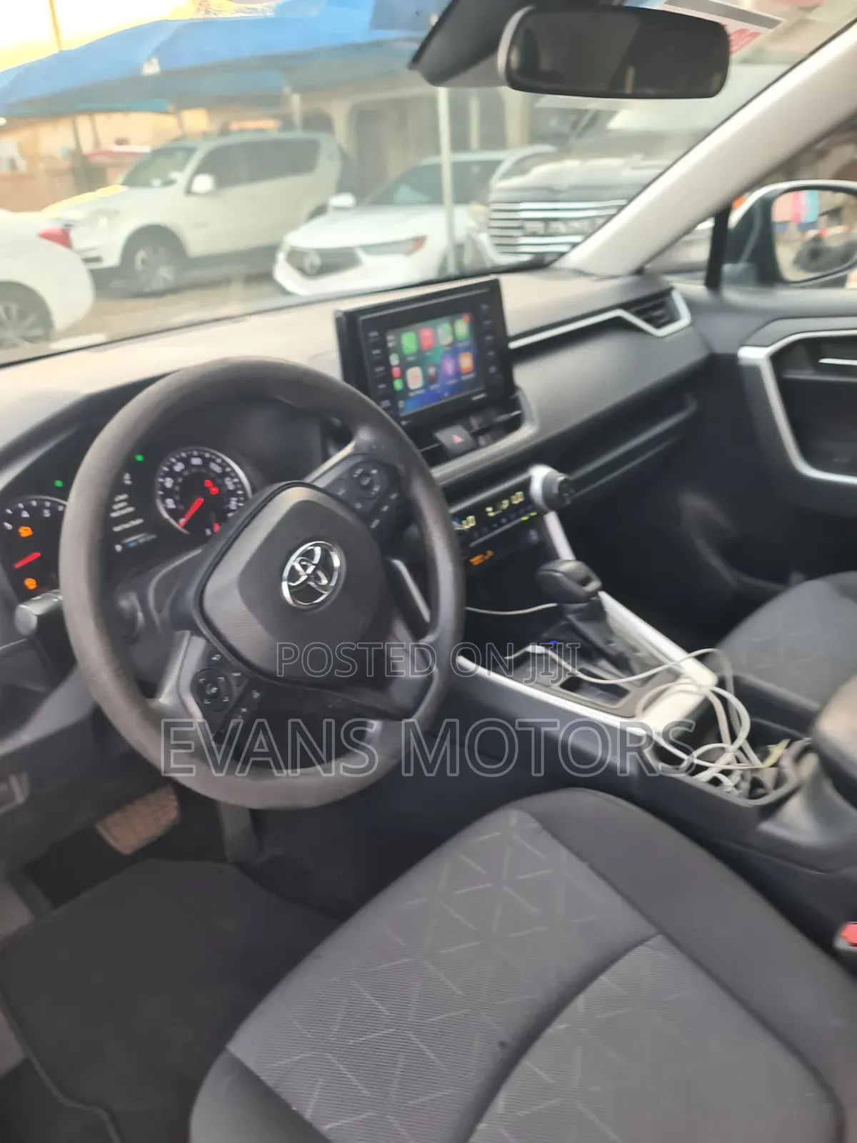 Toyota RAV4 2021 Silver