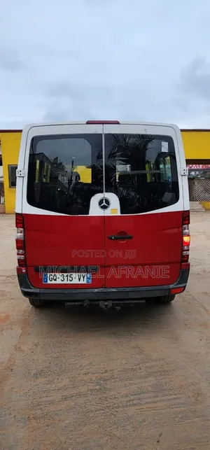 Mercedes-Benz Sprinter 2007 Red