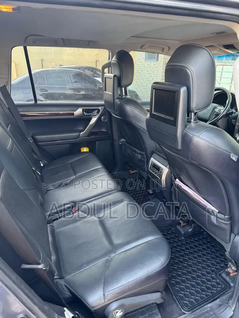 Mercedes-Benz C300 2018 White