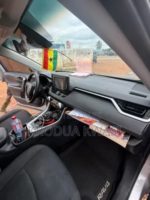 Toyota RAV4 2019 Silver