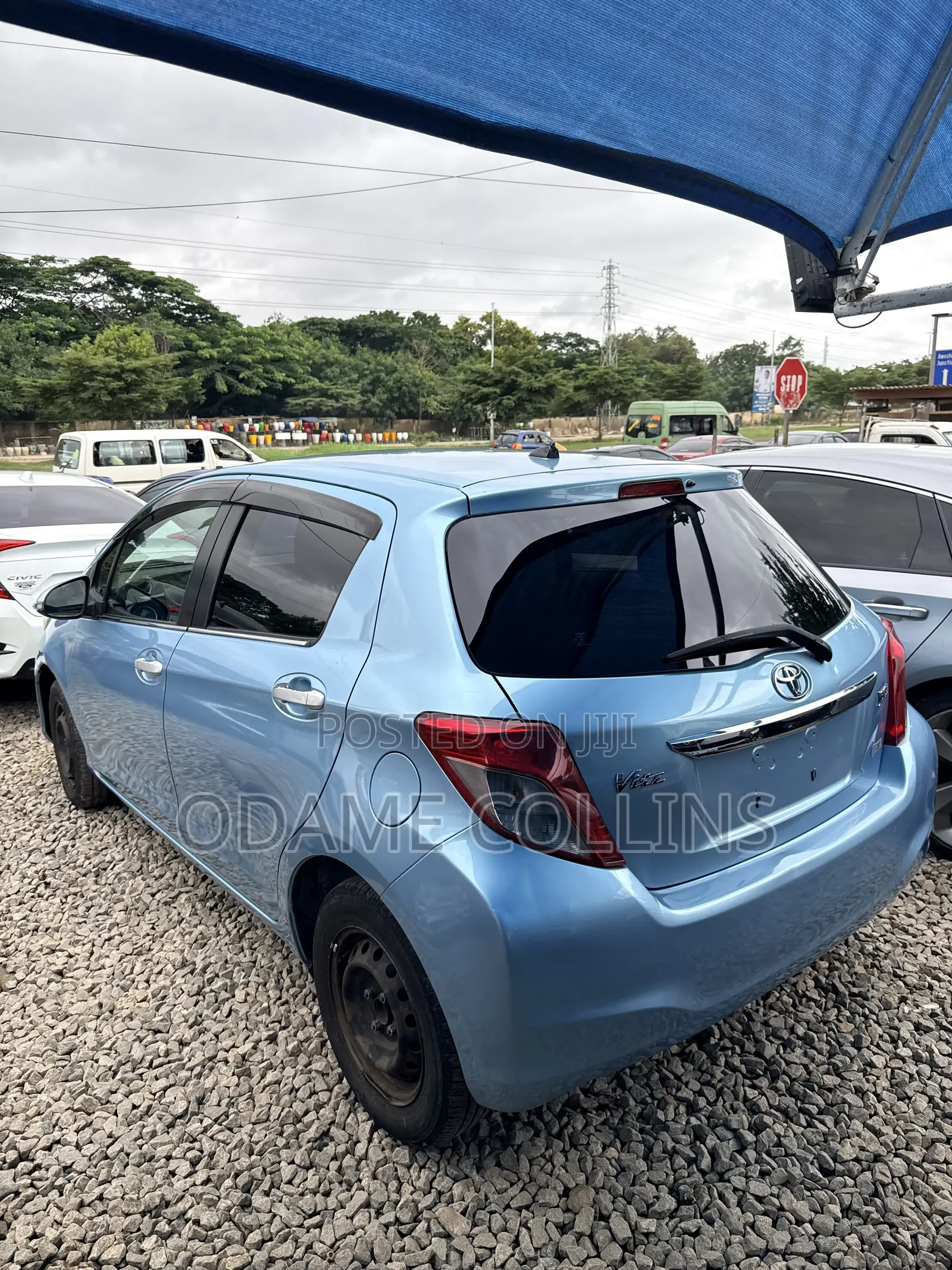 Toyota Vitz 1.3 FWD 5dr 2013 Blue
