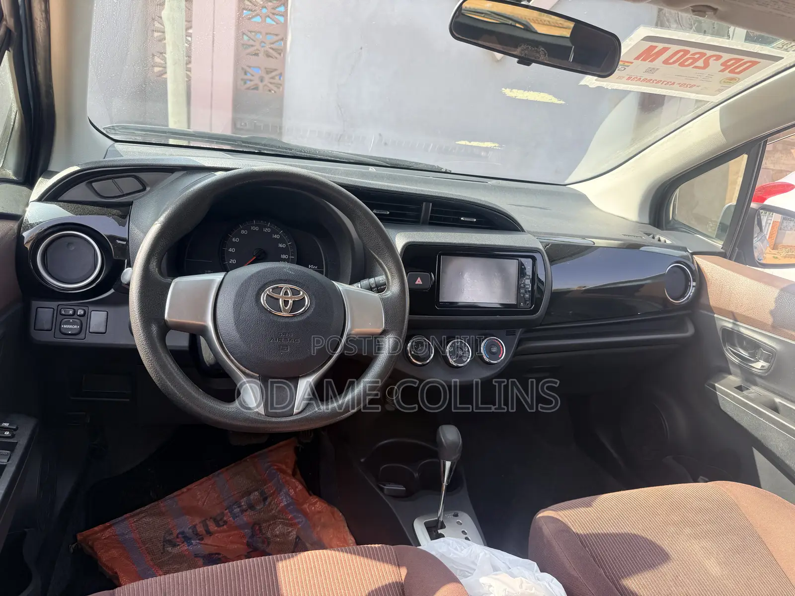 Toyota Vitz 1.3 FWD 5dr 2013 Blue