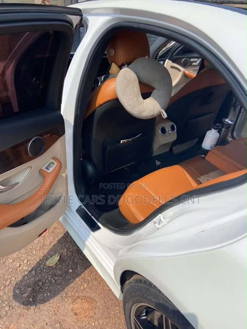 Mercedes-Benz C300 Sport 4Matic Sedan AWD (2.0L 4cyl 7A) 2017 White