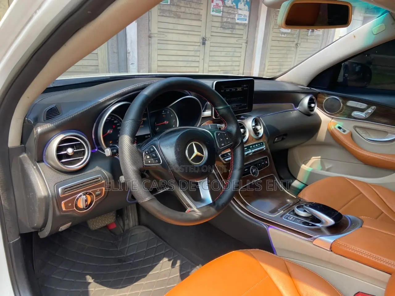 Mercedes-Benz C300 Sport 4Matic Sedan AWD (2.0L 4cyl 7A) 2017 White