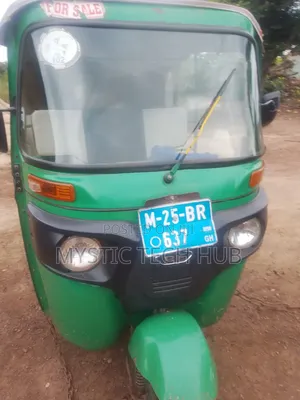 Bajaj RE 2025 Green