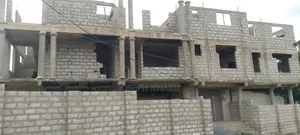 7bdrm House in Tema Community 24 for sale