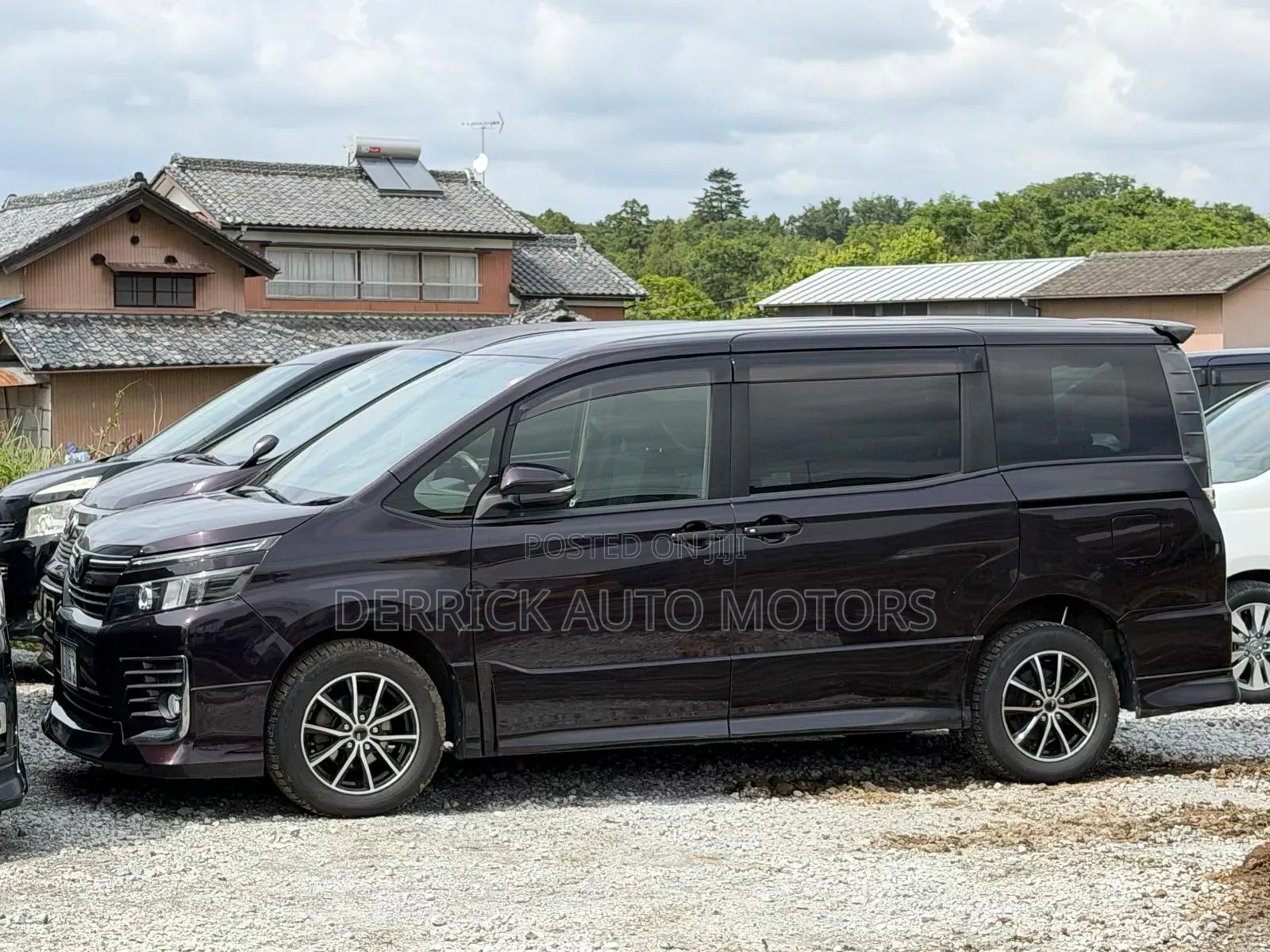 Toyota Voxy 2014 Black