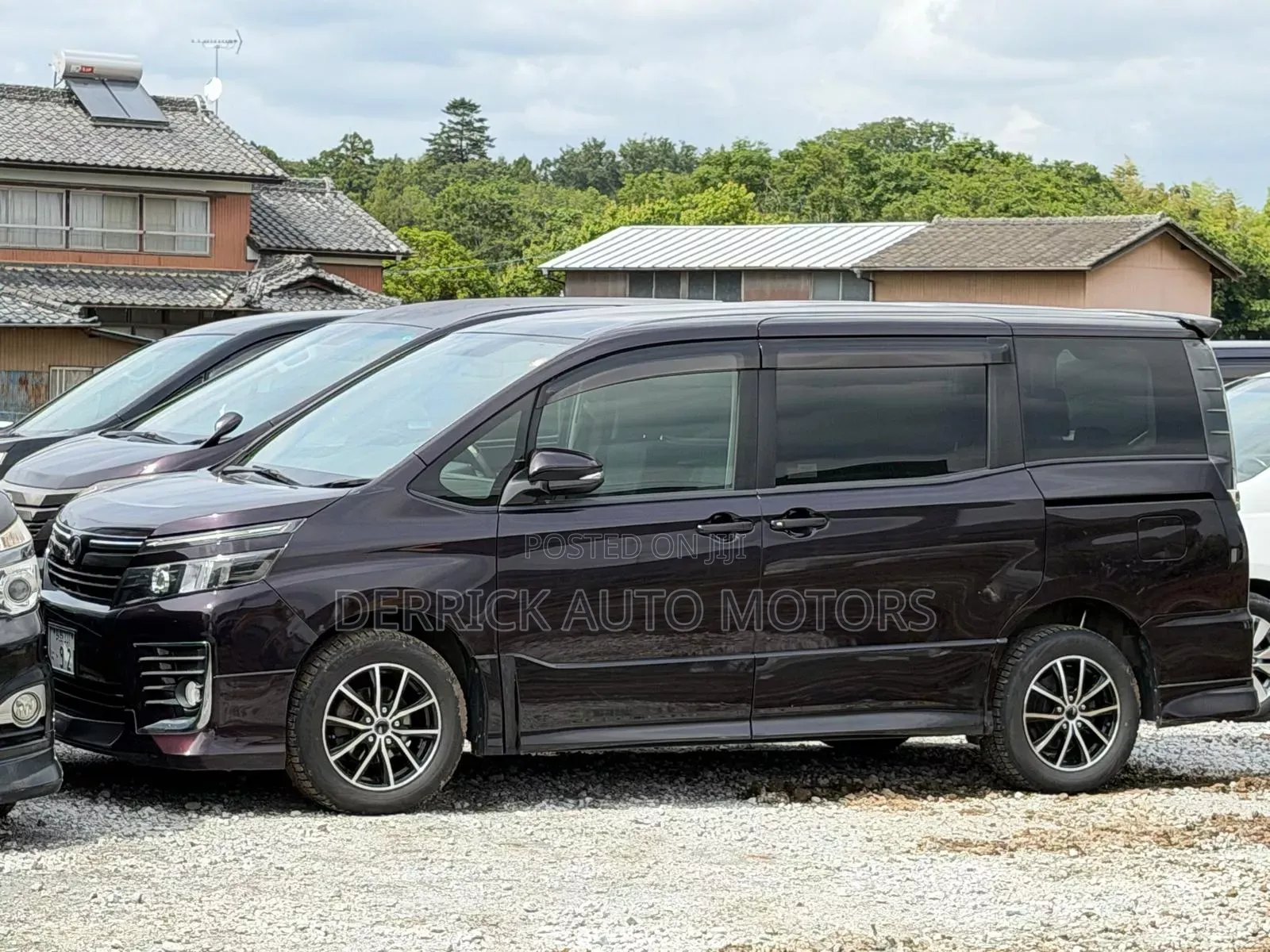 Toyota Voxy 2014 Black