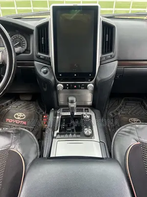 Toyota Land Cruiser 4.5 V8 GXR 2017 Black