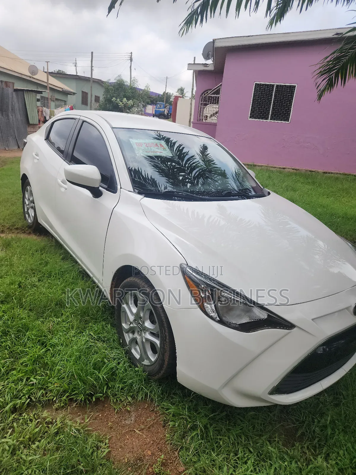 Toyota Yaris iA 1.5 FWD 2017 White