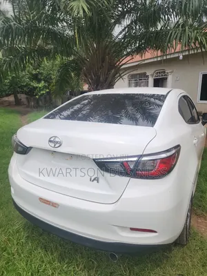 Toyota Yaris iA 1.5 FWD 2017 White