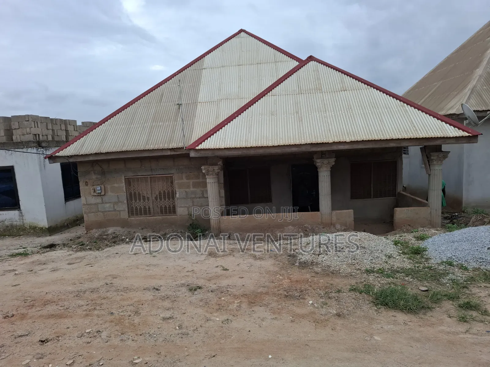 3bdrm House in Sokoban Apaaso, Kumasi Metropolitan for sale