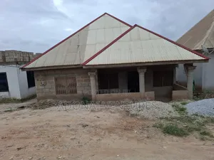 3bdrm House in Sokoban Apaaso, Kumasi Metropolitan for sale