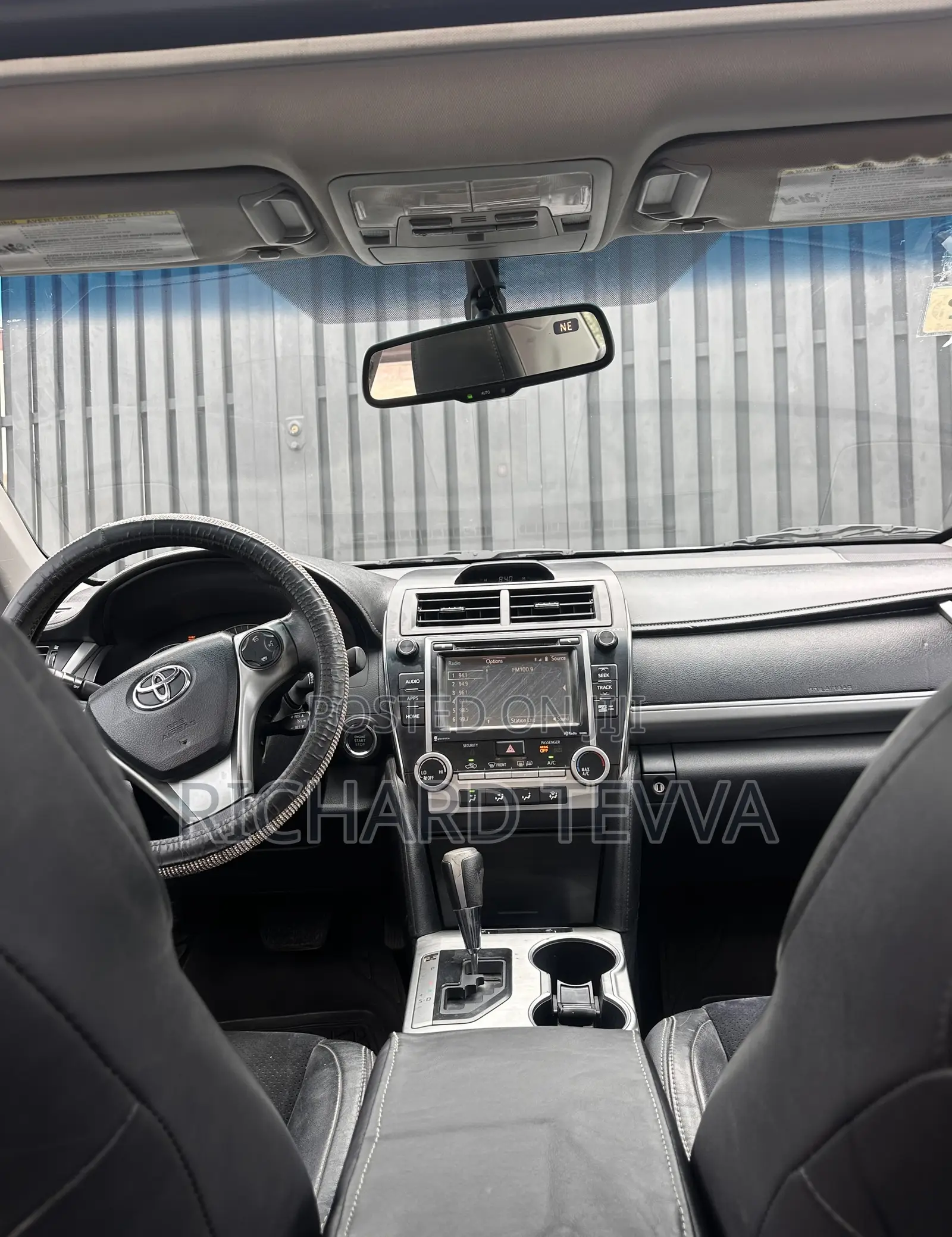 Toyota Camry SE 4dr Sedan (2.5L 4cyl 6A) 2014 White