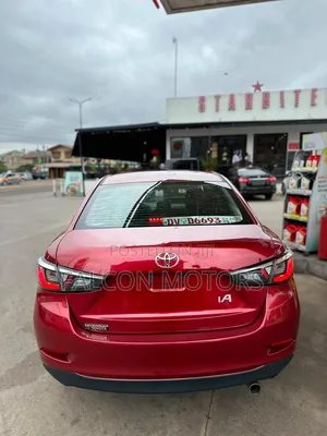 Toyota Yaris iA 1.5 FWD 2018 Red