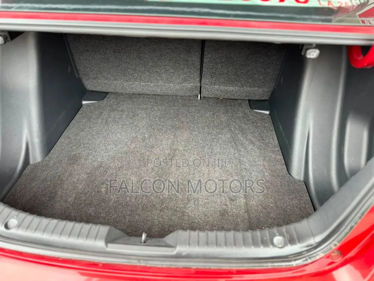 Toyota Yaris iA 1.5 FWD 2018 Red