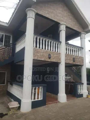 2bdrm Apartment in Golf Course, Achimota for rent