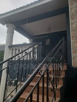 2bdrm Apartment in Golf Course, Achimota for rent