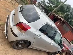 Toyota Vitz 2010 Silver
